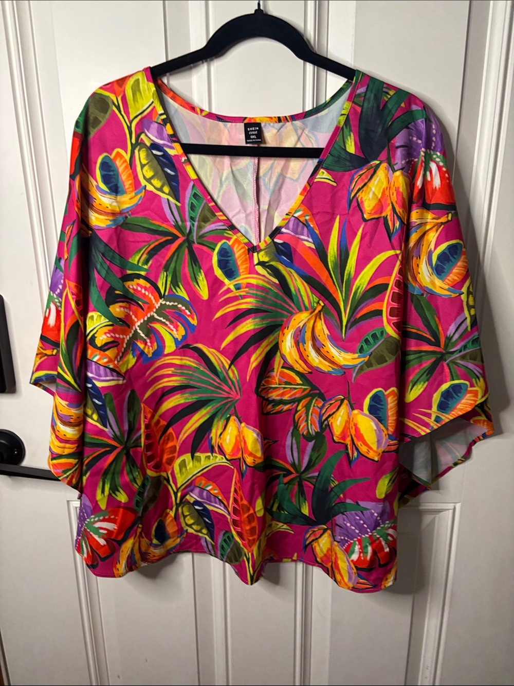 NWOT Vibrant Pink Tropical V-Neck Tunic Top